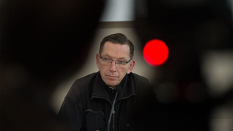Der ehemalige Pegida-Vereinsvize René Jahn ist mit weiteren Mitgliedern des Organisationsteams (darunter auch Pegida-Sprecherin Kathrin Oertel) zurückgetreten. Ziels Jahns ist es jetzt ein neues Bündnis zu gründen. Der ehemalige Pegida-Vereinsvize René Jahn ist mit weiteren Mitgliedern des Organisationsteams (darunter auch Pegida-Sprecherin Kathrin Oertel) zurückgetreten. Ziels Jahns ist es jetzt ein neues Bündnis zu gründen.