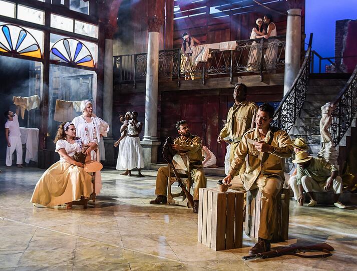 "Carmen La Cubana" im Deutschen Theater.