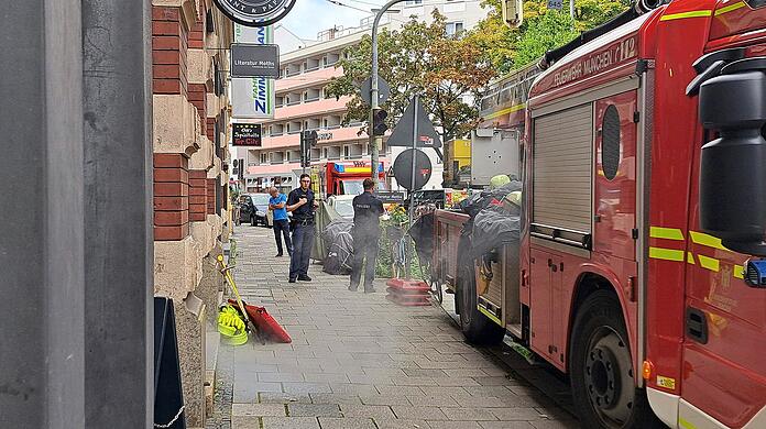 Die Hausbewohner brachten sich allesamt rechtzeitig in Sicherheit.