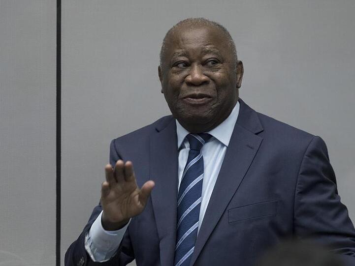 Laurent Gbagbo, ehemaliger Präsident der Elfenbeinküste, betritt den Gerichtssaal des Internationalen Strafgerichtshofs in Den Haag.