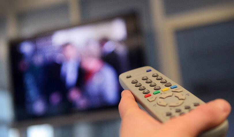 Der Unbekannte fragte, ob die Wohnungen einen Kabelanschluss hätten. (Symbolbild)