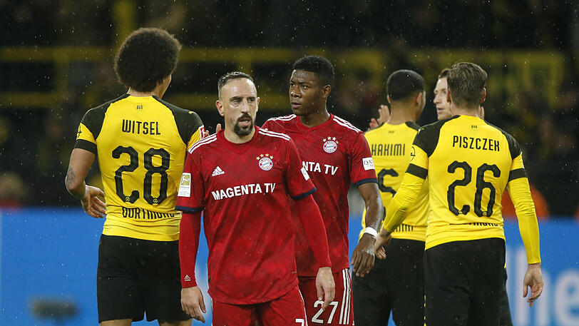 10. November 2018, Bundesliga: Die Bayern um Franck Ribéry (m.) verlieren mit 2:3 bei Borussia Dortmund. Die Bayern rutschen auf Tabellenplatz fünf ab, der BVB festigt seinen Platz an der Tabellenspitze.