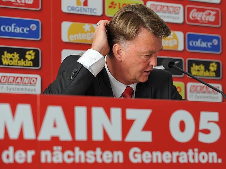 Zum Haareraufen: Louis van Gaal nach der Pleite in Mainz