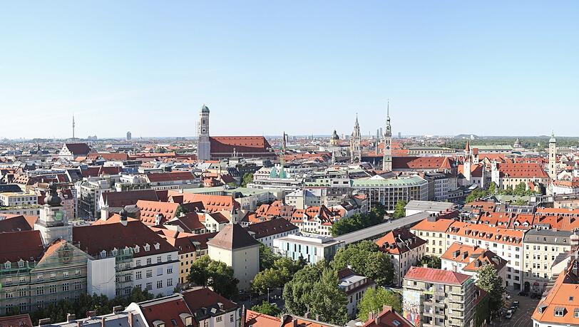 In München eine Sozialwohnung zu bekommen ist oft mit jahrelanger Warterei verbunden. In München eine Sozialwohnung zu bekommen ist oft mit jahrelanger Warterei verbunden.