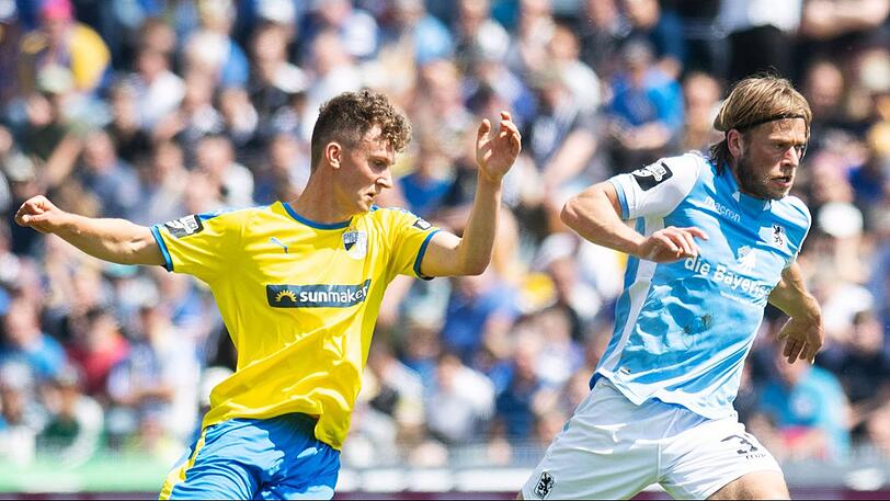 Zweikampf aus der letzten Saison: Löwe Kristian Böhnlein (re.) verfolgt von Jenas Jannis Kübler.