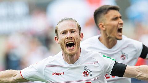 Kölns Doppelpacker Florian Kainz bejubelt sein erstes Tor des Spiels.