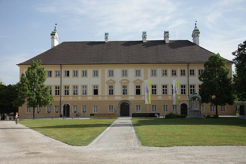 Das Haus Papst Benedikt XVI in Altötting. Es beherbergt ein Wallfahrtsmuseum.