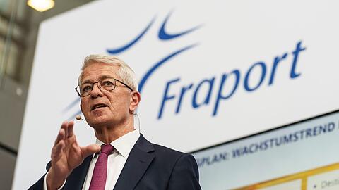 Der Frankfurter Flughafen-Chef Stefan Schulte verspricht bessere Pünktlichkeit. (Archivbild)