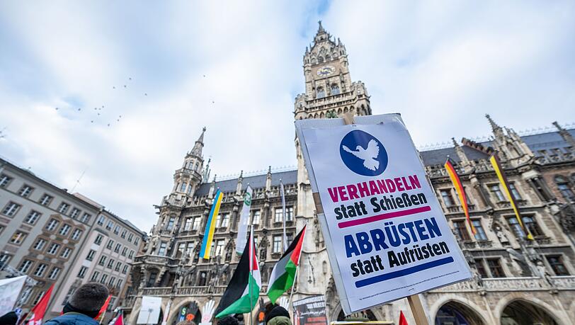 Vielerorts in der Münchner Innenstadt wird es in den Tagen um die Sicherheitskonferenz Demonstrationen geben. (Archivbild) Vielerorts in der Münchner Innenstadt wird es in den Tagen um die Sicherheitskonferenz Demonstrationen geben. (Archivbild)
