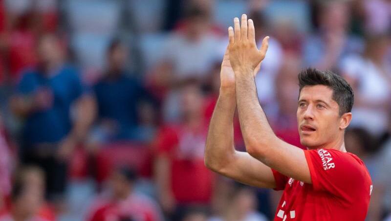 Er trifft und trifft und trifft: Bayern Münchens Torjäger Robert Lewandowski. Er trifft und trifft und trifft: Bayern Münchens Torjäger Robert Lewandowski.