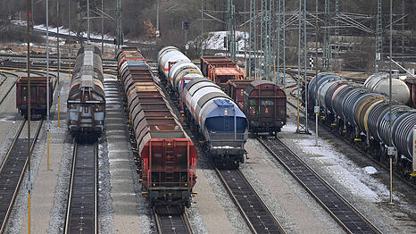 Auf einem Rangierbahnhof im M&uuml;nchner Norden wurde der Treibstoff gestohlen.