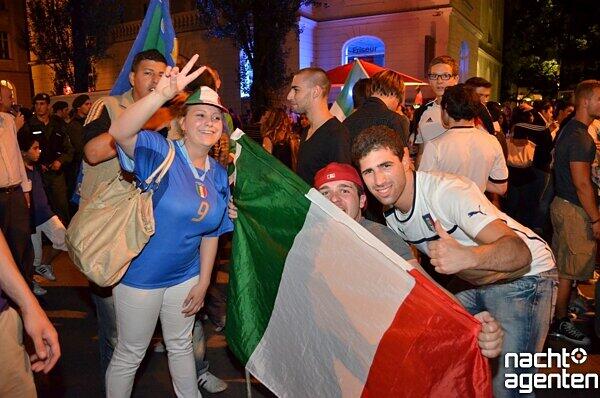 Jubel in München: So feiern die Italiener.