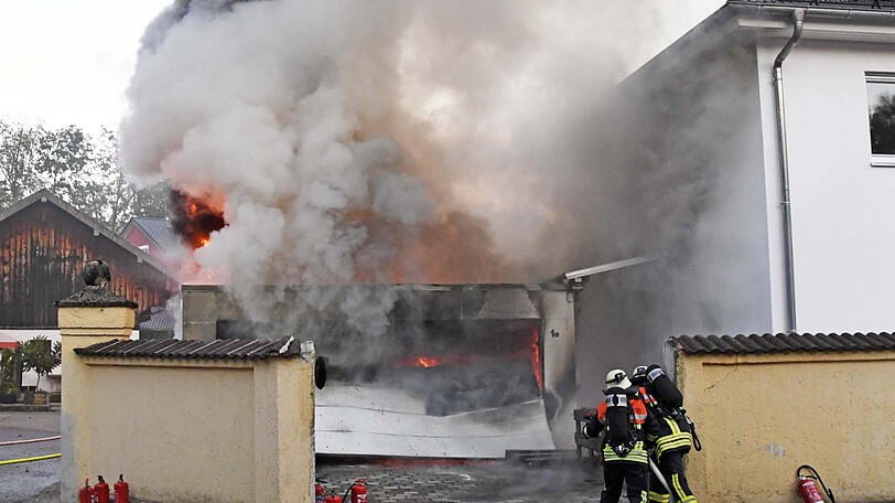 Den Einsatzkräften gelang es, die Flammen unter Kontrolle zu bekommen.