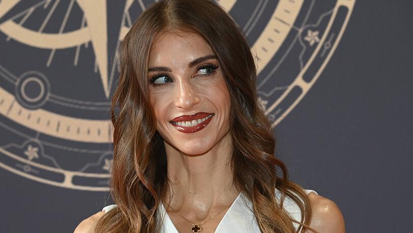 Cathy Hummels bekommt in "Die Verräter" ordentlich Gegenwind. Cathy Hummels bekommt in "Die Verräter" ordentlich Gegenwind.