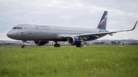 Über zwei Jahre parkte eine Maschine der russischen Fluggesellschaft Aeroflot am Münchner Flughafen. Am Ende kam ein ordentliches Sümmchen an Parkgebühren zusammen. (Symbolbild)