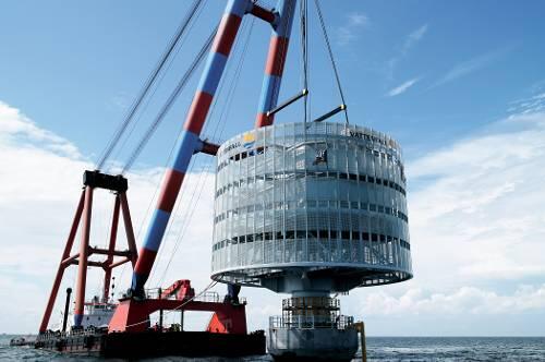 Siemens-Know-How für 60 000 schwedische Haushalte: Umspannwerk der Offshore-Windanlage "Lillgrund" im Öresund.