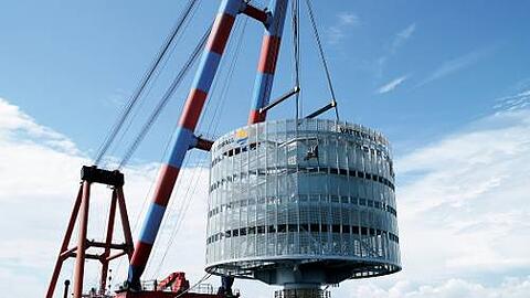 Siemens-Know-How für 60 000 schwedische Haushalte: Umspannwerk der Offshore-Windanlage "Lillgrund" im Öresund.