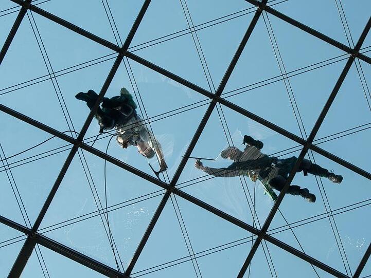 Reallöhne gestiegen: Den nominalen Lohnsteigerungen von 3,0 Prozent standen um 1,9 Prozent höhere Verbraucherpreise gegenüber.