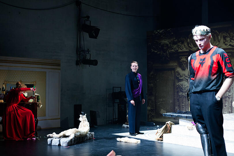 "Unsterblichkeit oder Die letzten sieben Worte Emilia Galottis" im Volkstheater