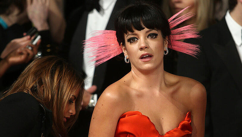 Lily Allen bei den EE British Academy Film Awards im Februar Lily Allen bei den EE British Academy Film Awards im Februar