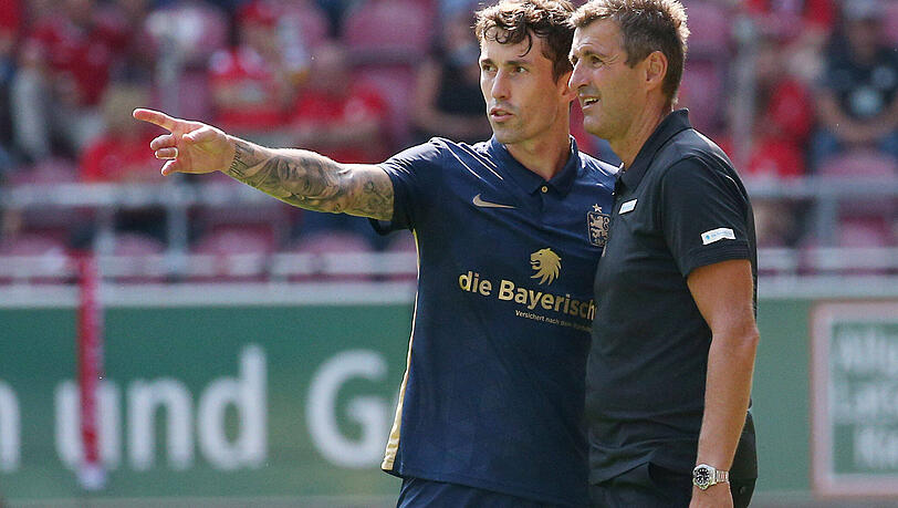 Führungsspieler im Kader von 1860-Trainer Michael Köllner: Verteidiger Phillipp Steinhart (links).