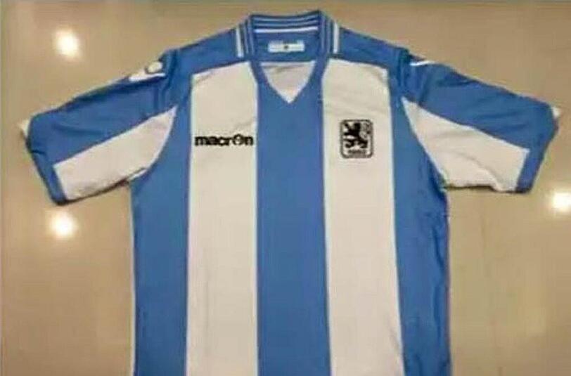 Ist dieses blau-weiße Trikot das neue Löwen-Leiberl?