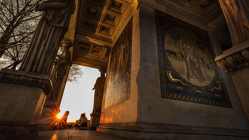 Sonnenuntergang am Friedensengel.