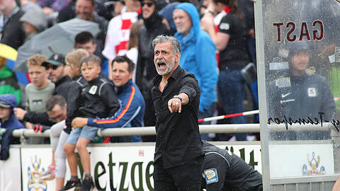 Es wartet noch Arbeit auf Maurizio Jacobacci nach dem 5:1-Sieg im Toto-Pokal