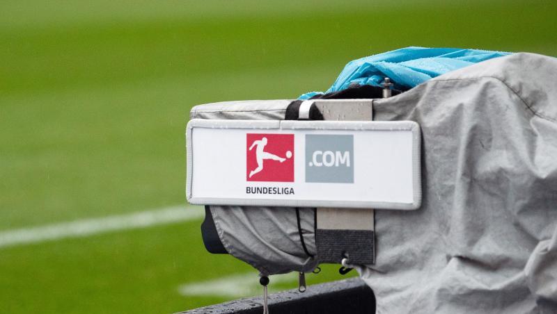 Mit Amazon ist ein neuer Konkurrent auf dem TV-Rechte-Markt der Fußball-Bundesliga aufgetaucht. Mit Amazon ist ein neuer Konkurrent auf dem TV-Rechte-Markt der Fußball-Bundesliga aufgetaucht.
