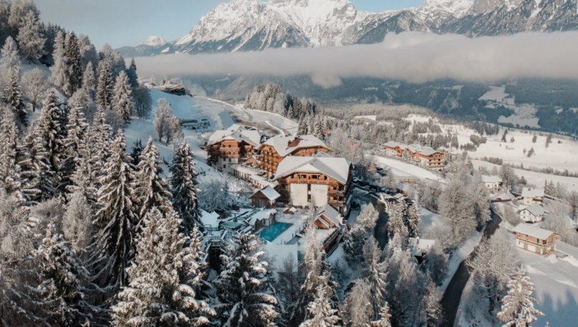 Hier beginnt Ihr Urlaub: Winterwellness direkt an der Piste in der Region Schladming-Dachstein. Hier beginnt Ihr Urlaub: Winterwellness direkt an der Piste in der Region Schladming-Dachstein.