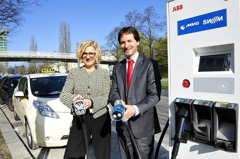 Am Arabellapark können Besitzer eines E-Autos zukünftig schneller laden.