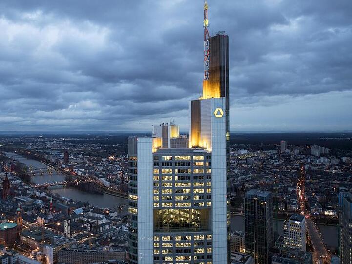 Die Zentrale der Commerzbank in Frankfurt am Main.
