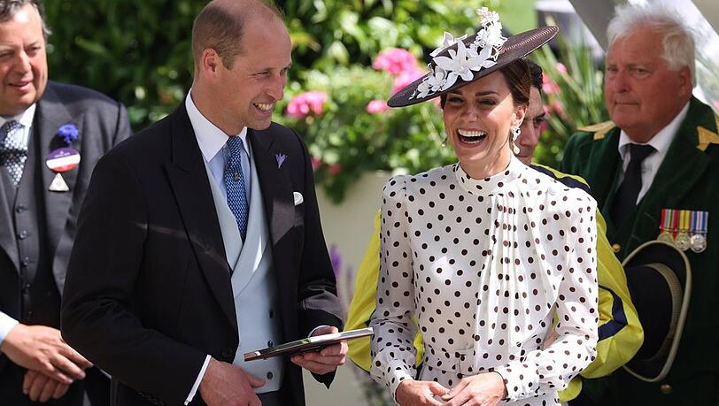 Herzogin Kate, hier neben ihrem Ehemann Prinz William, ist für ihr modisches Händchen bekannt.