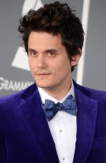 ... John Mayer zusammen! Die beiden Sängerinnen führen derzeit zwar einen Zickenkrieg, das allerdings liegt nicht an John Mayer...