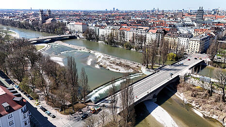 Drogenhandel im gro&szlig;en Stil: Der Drahtzieher wollte miteinem Sprung von der Reichenbachbr&uuml;cke fliehen.