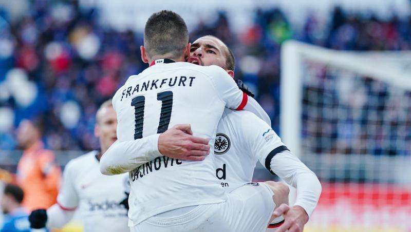 Frankfurts Torschütze Bas Dost (r) jubelt mit Mijat Gacinovic (vorne) über das Führungstor bei der TSG Hoffenheim. Frankfurts Torschütze Bas Dost (r) jubelt mit Mijat Gacinovic (vorne) über das Führungstor bei der TSG Hoffenheim.