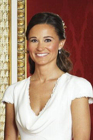 Philippa &bdquo;Pippa&ldquo; Middleton (27), Brautschwester. In ihrer champagnerfarbenen Robe und mit dem bezaubernden Lächeln eroberte die Eventmanagerin alle Royal-Fans. Sie ist mit Cricketspieler Alex Loudon liiert, versteht sich aber prächtig mit Prinz Harry. In England wurde sie bereits zur begehrtesten Junggesellin gekürt.