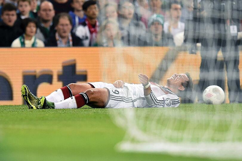 MARIO GÖTZE: NOTE 3.
Feiner Vorbereiter. War gut im Spiel, viele Ballkontakte, viel Kontrolle. Verletzte sich aber dann ohne Foul eines Gegenspielers und musste nach 35 Minuten ausgewechselt werden.