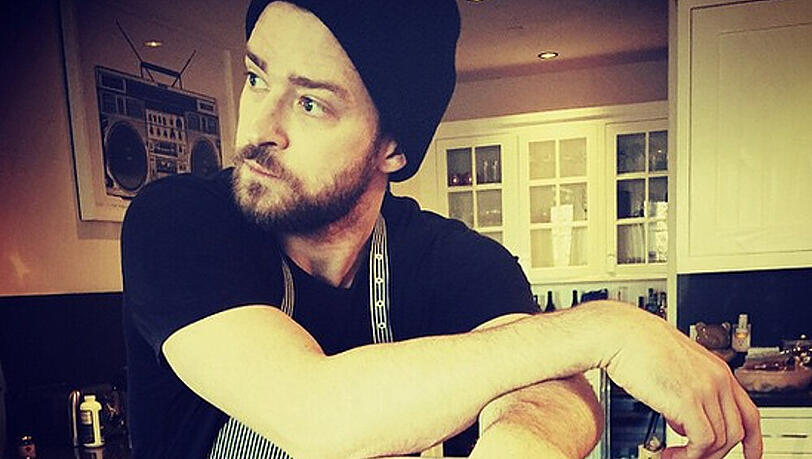 "Nur damit ihr wisst, wer heute das Backen übernommen hat" - Justin Timberlake ist offenbar auch in der Küche zu gebrauchen "Nur damit ihr wisst, wer heute das Backen übernommen hat" - Justin Timberlake ist offenbar auch in der Küche zu gebrauchen
