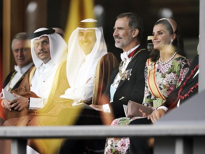 König Felipe VI. von Spanien ist mit Letizia zur Zeremonie angereist.
