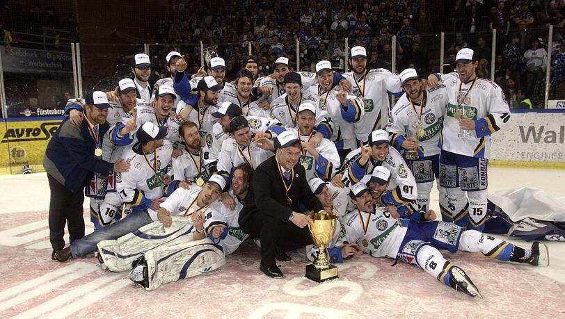 "München hat immer einen Platz in meinem Herzen": Mit dem EHC gewann Cortina 2010 die Meisterschaft in der 2. Liga. "München hat immer einen Platz in meinem Herzen": Mit dem EHC gewann Cortina 2010 die Meisterschaft in der 2. Liga.