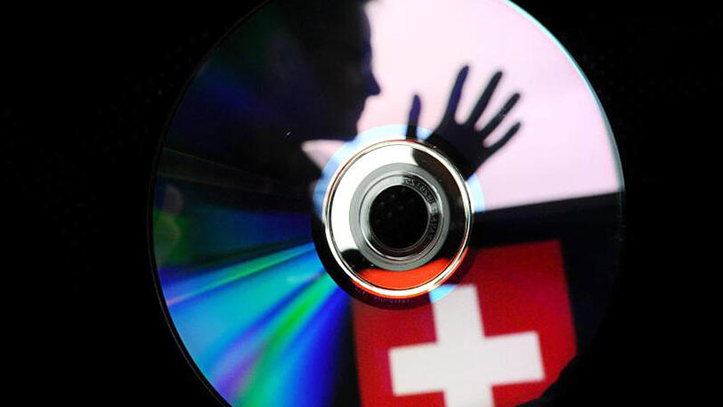 Der Schweizer Nachrichtendienst soll einen Informanten in der Finanzverwaltung von NRWordrhein-Westfalen platziert haben.