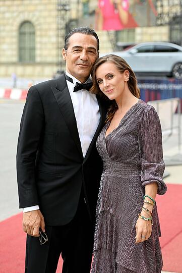 Liebes-Auftritt: Erol Sander mit Rebecca Oehlmann.