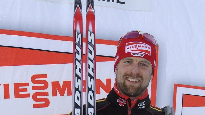Vom Skiträger zum Fahnenträger: Axel Teichmann. Vom Skiträger zum Fahnenträger: Axel Teichmann.