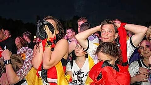 Bibbern und Bangen beim Public Viewing auf der Wöhrder Wiese hat nichts geholfen: Deutschland unterlag im Halbfinale. Jetzt sind andere Events gefragt.