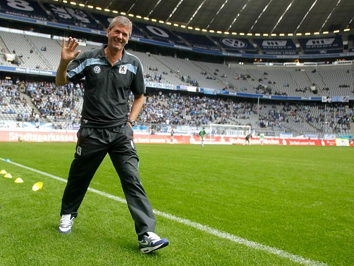 Gegen Dresden gefordert: 1860-Trainer Friedhelm Funkel.