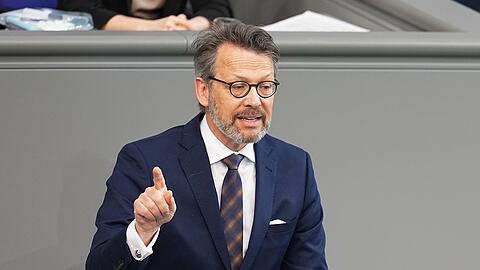 Der FDP-Haushaltsexperte Otto Fricke setzte sich angeblich gegen sechs Mitbewerber durch und wird neuer DOSB-Vorstandschef.
