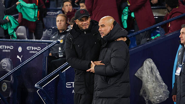 FCB-Trainer Vincent Kompany und sein Lehrmeister Pep Guardiola.