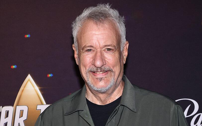 Als gottgleiches Wesen Q machte John de Lancie den "Star Trek"-Crews das Leben schwer. Im Interview verriet der Schauspieler, wie er an die Rolle gekommen ist.