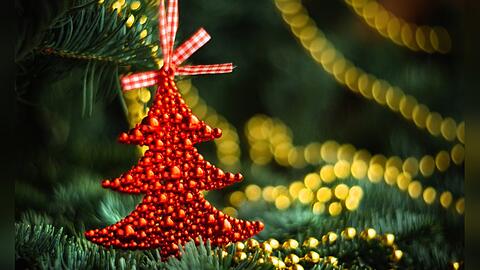 Der Weihnachtsbaum geh&ouml;rt wohl international zu den bekanntesten und beliebtesten Weihnachtstraditionen.